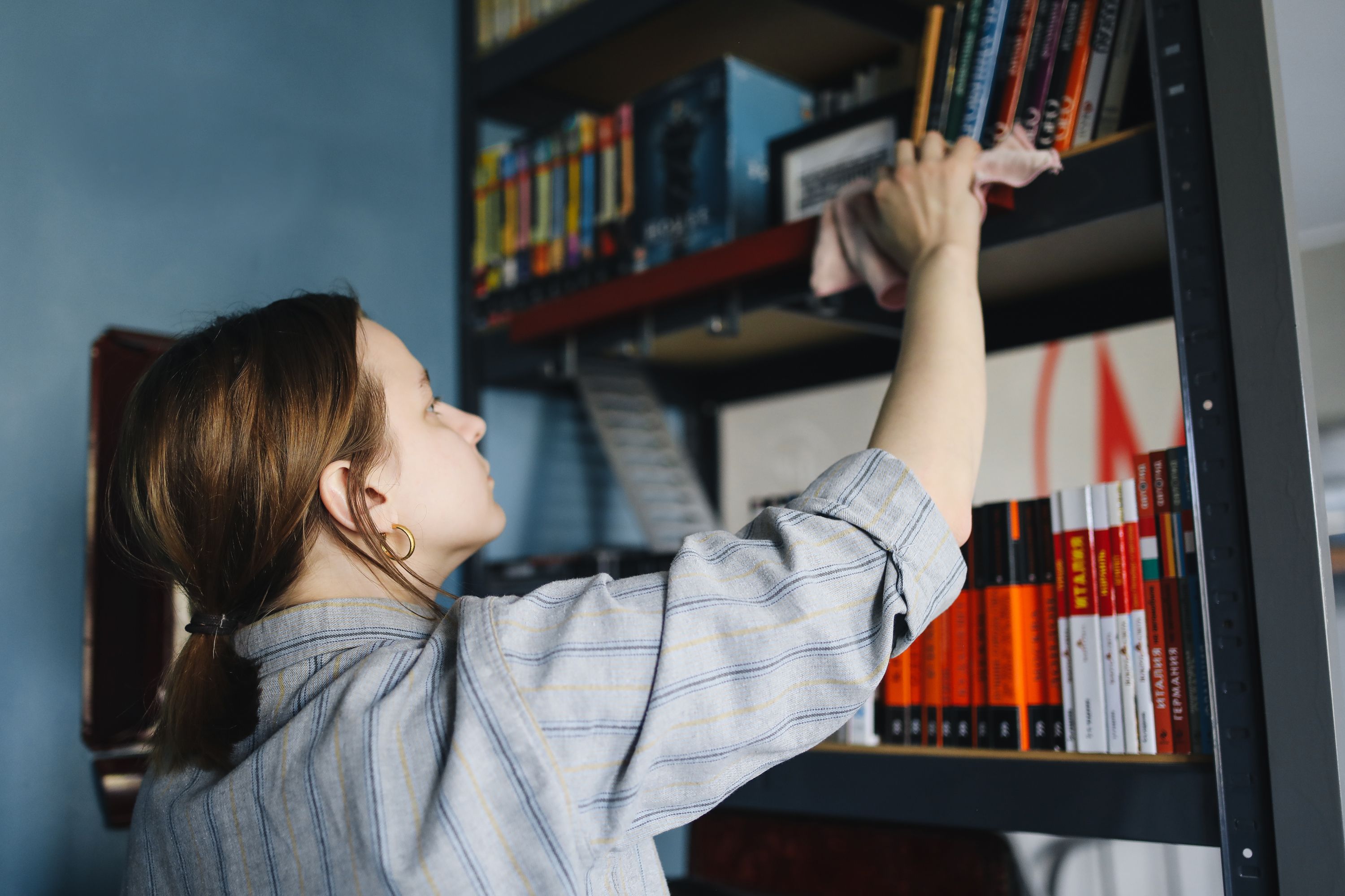 How to get rid of booklice, and why freezing books can help stop infestations — PhillyVoice